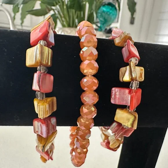 3 Colorful Stretch Bracelets - Picture 5 of 5